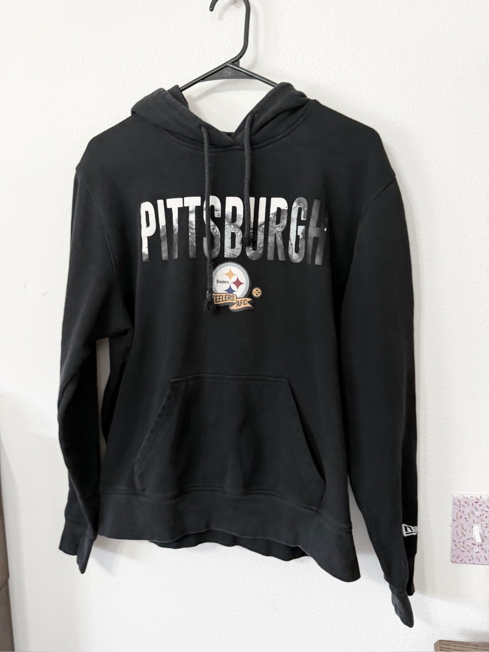NFL Pittsburg hoodie size Large